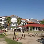 Grand Victoria Hotel 2*