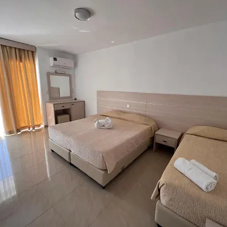 Ξενοδοχείο Grand Victoria 2*