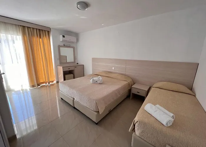 Hotel Grand Victoria 2*