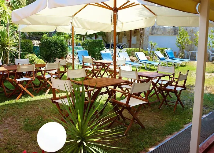 Grand Victoria Hotel 2*