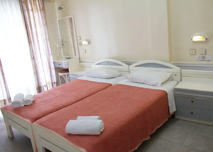 Grand Victoria Hotel 2*