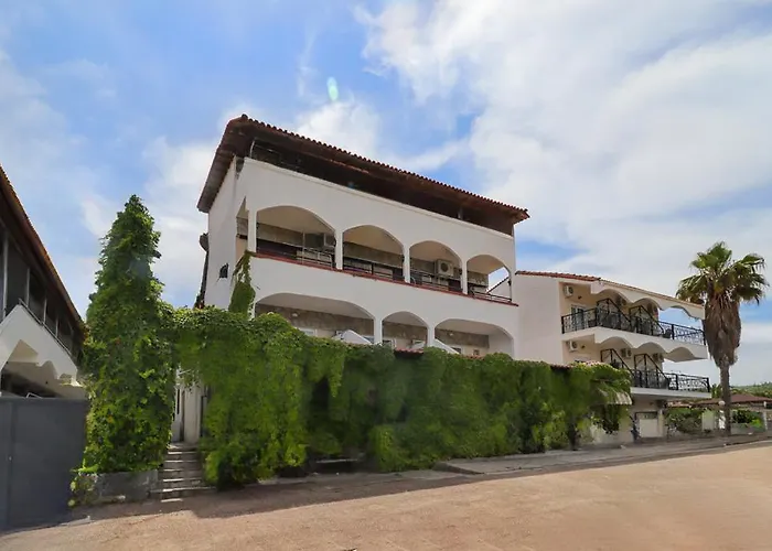 Grand Victoria Отель