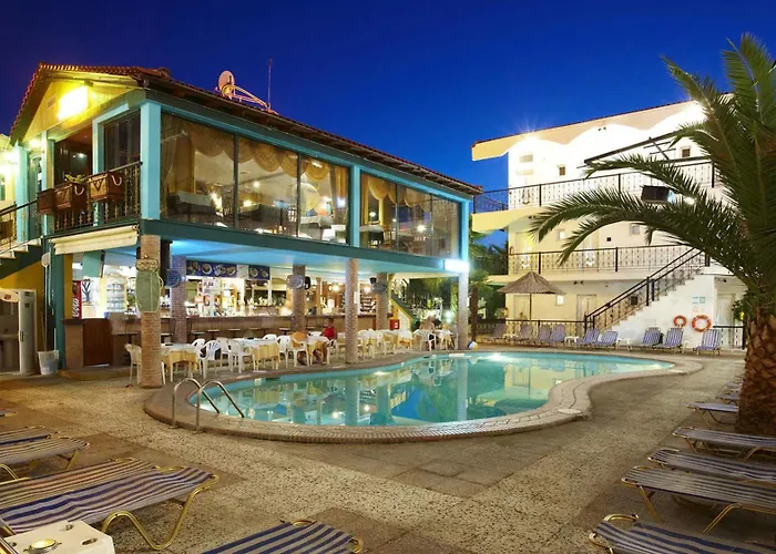 Отель Grand Victoria 2*