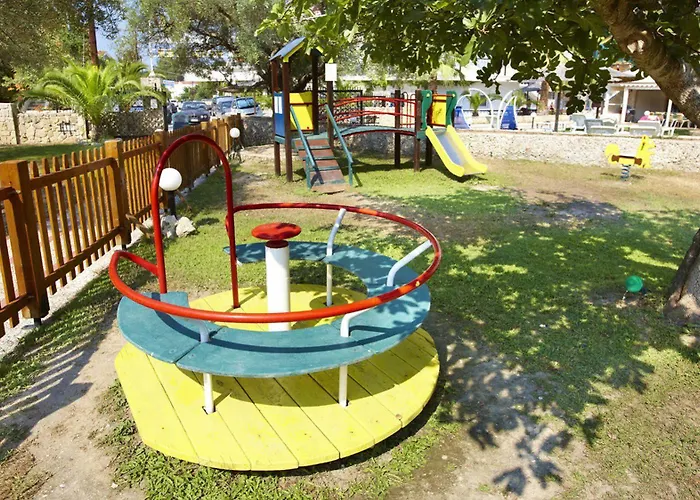 Отель Grand Victoria 2*